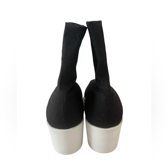 Robert Clergerie Women’s Stretch Black Ankle Boots in size 40.5 or US 10 - Picture 4 of 6